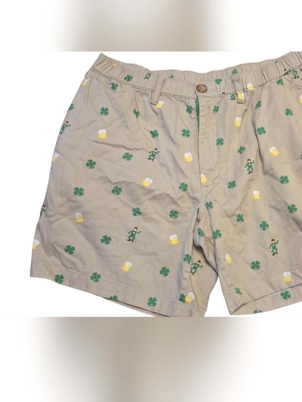 Chubbies khaki St. Patrick's Day shorts